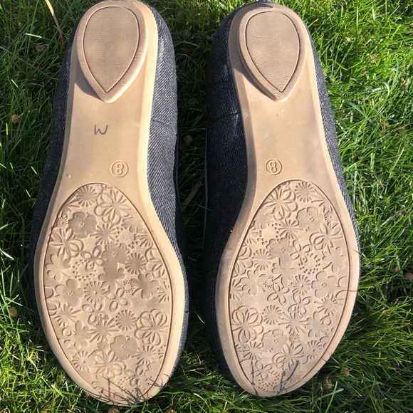 Avenue ballet Flats!! Charcoal Denim color and fabric. Size 8W. - Picture 8 of 10